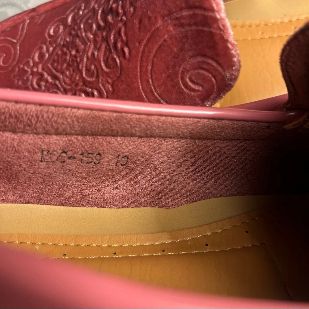 Men's Pink Velvet Loafers